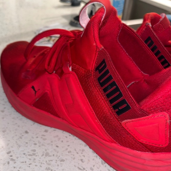 Puma Red on Red Classic Running Shoes. Size 10 - Picture 4 of 5